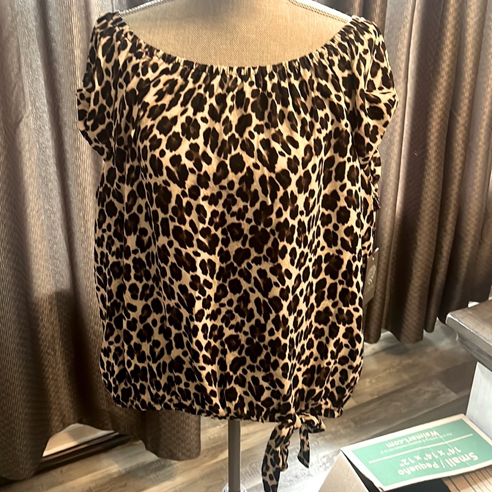 Vince Camuto never been work 3/4 sleeve blouse
